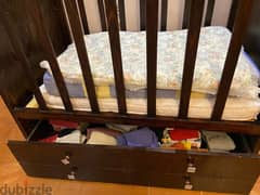 سرير اطفال خشب طبيعي