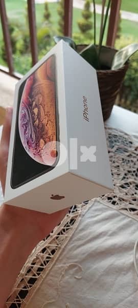 Iphone XS 64gb / ايفون اكس اس ٦٤ جيجا 3