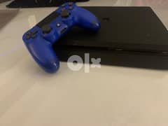 ps4 slim and ps4 controler 0