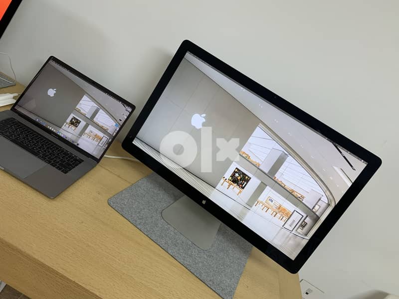 Apple Thunderbolt Display 27 تعمل علي جميع اجهزة ماك الجديدة Mac  M1 1