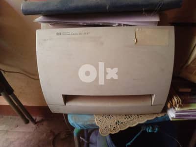 طابعة اتش بى ١١٠٠ تحتاج كابل داتا وسكانر benq5000