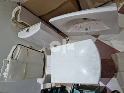 للبيع طقم حمام كامل ديورافيت سعره جديد يتعدي ال ١٦٠٠٠ الف جنيه
