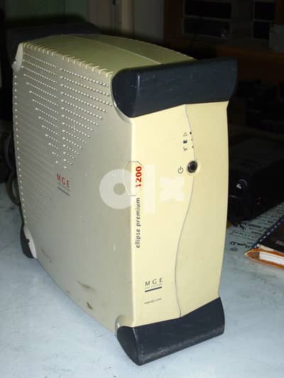 مانع  انقطاع  الكهرباء فرنسى  UPS MEG Ellipse   1400VA