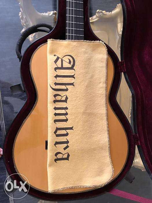 جيتار الهامبرا لوثير Alhambra Luthier Flamenco Guitar 5