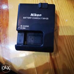 Nikon MH-25 Quick Charger for EN-EL15 Li-ion Battery compatible with N 0
