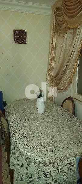 سفرة بدون كراسي