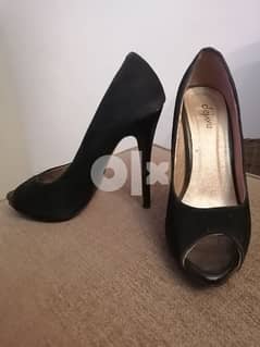 Black heels 0