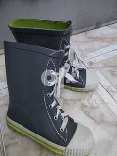 waterproof boot 0