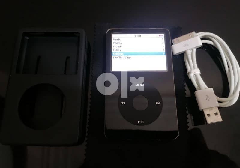 IPod Classic 5.5 Gen 30GB Perfect Condition 9