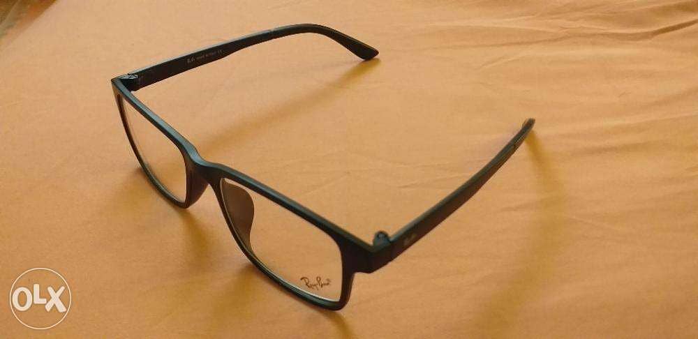 نظارة ماركة ريبان Ray Ban جديدة 0