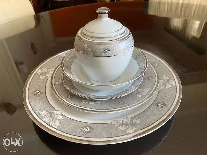 Full Set Tableware l طقم صيني كامل 132 قطعة 6