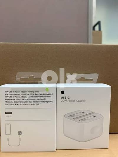 original iPhone charger 20 watt جديد متبرشم