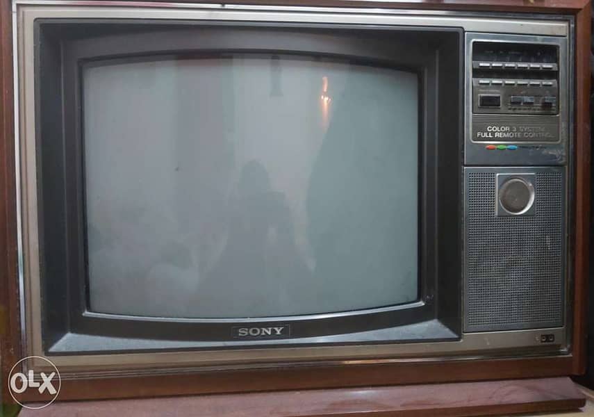 تليفزيون سوني قديم خشبي 0