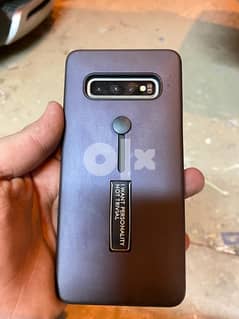 Samsung S10 plus 1 TB Ceramic version ZerO او للبدل باعلي مع دفع الفرق 0