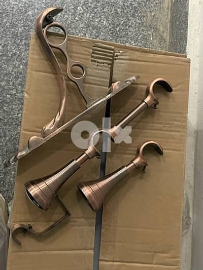 مستلزمات ستائرفورجيه/مواسير/نهايات اشكال/بلتكنات مجوز/فردي/حلقات تعليق