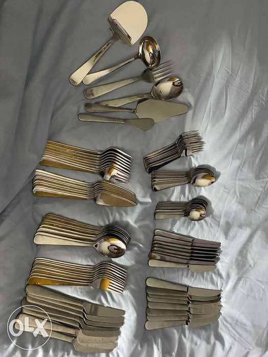 Ikea cutlery set. طقم معالق و شوك 3