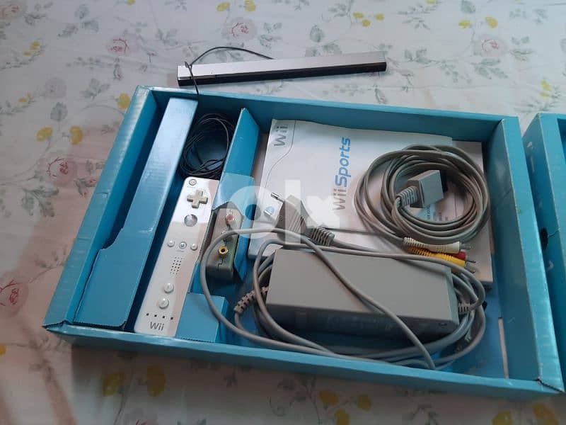 Nintendo Wii console 12