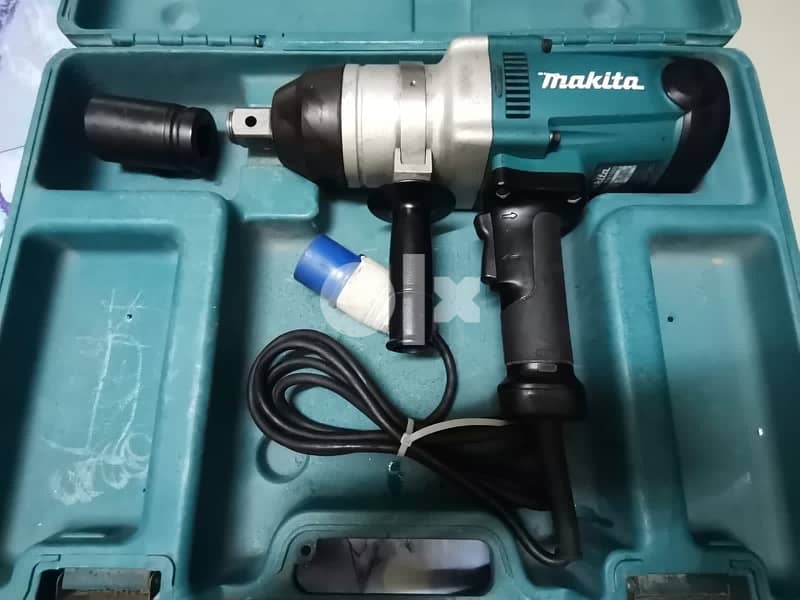 MAKITA IMPACT WRINCH 1” _ for Tower Cranes 0