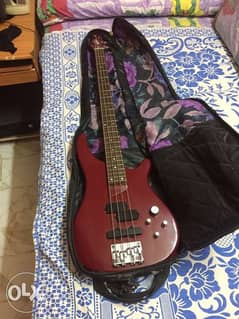 Washburn bass guitar 0