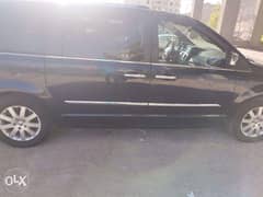 Chrysler town and country 2013 0