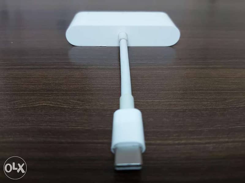 Apple USB-C VGA Multiport Adapter 2