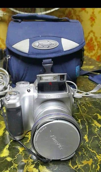 كاميرا  " فوجي فاين بكس" ياباني 0