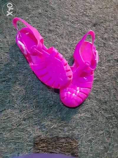 Pink Cinderella sandal size 27 صندل سندريلا بينك مقاس ٢٧