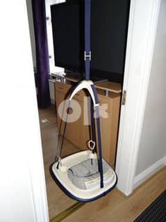 Graco hotsell door swing