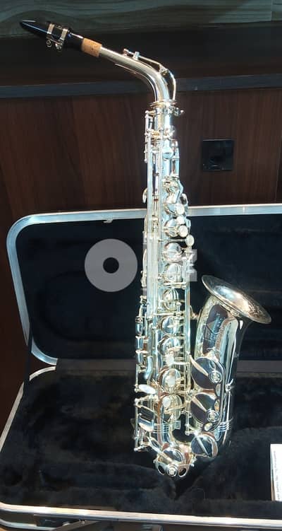 saxophone alto original professional used USA made ساكسفون ألتو امريكي