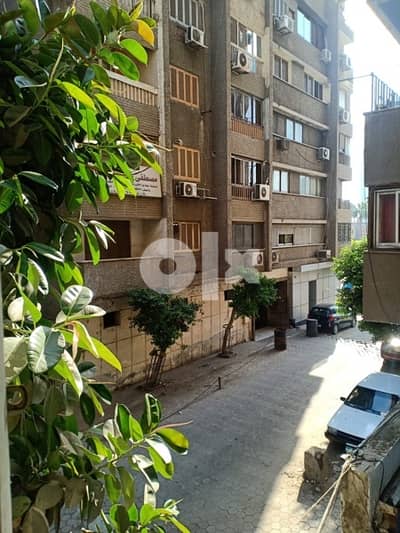 للطلبة العرب شقة مكيفة للإيجار خطوات من كلية طب القصر العيني