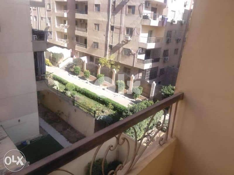 شقة مفروشة مدينة الشيخ زايد الحي الثامن شارع الأمل جوار جيت مول 4
