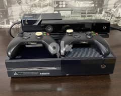 xbox one with 2 controllers , kinetic 0