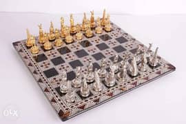 لعشاق الفخامه طقم شطرنج فرعوني نحاس خالص+قاعدة مقاس 40 سم صدف طبيعي 0