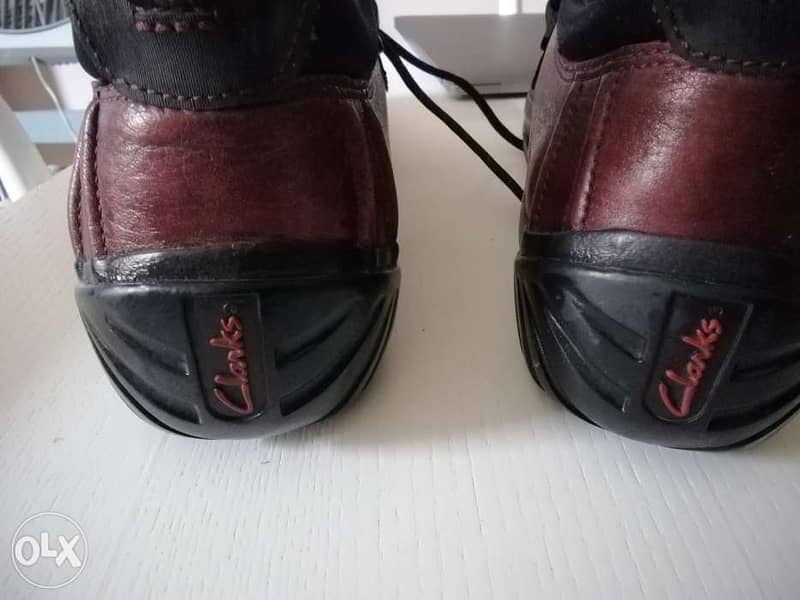 Clark's women shoe made in USA size 9 يعنى مقاس ٣٩/٤٠ 2