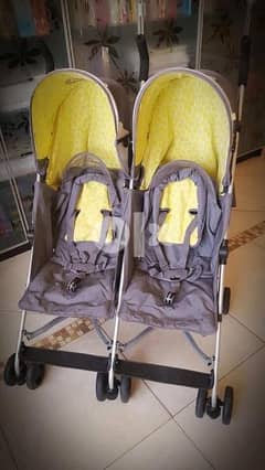(Mother care) Twins stroller as new 0