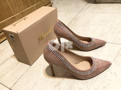 جزمة سواريه  Shoes with its box of Shoeroom 0