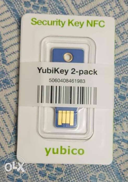 مفتاح تشفير يستخدم لحماية الحسابات الإلكترونية Yubico security NFC key 4
