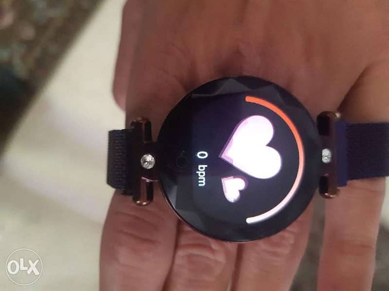 ساعة سمارت نسائية women smart watch 4