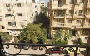 شقة للبيع 245م في حي من الأحياء الراقية الحي الثامن أهالي موقع مميز 0