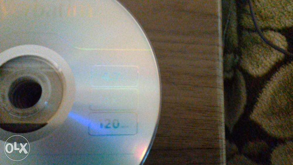 عدد ٢٠ اسطوانة فارغة (DVD-R) للنسخ حجم ٤. ٧ جيجا 1