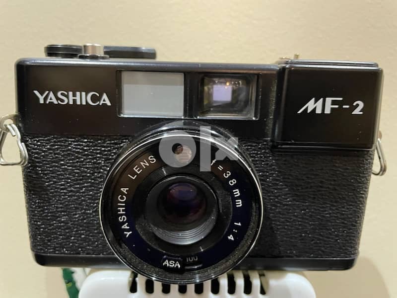 Yashica MF-2 2