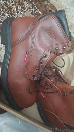 redwing new original size 43 safety حذاء سافتى جديد مقاس ٤٣ 0