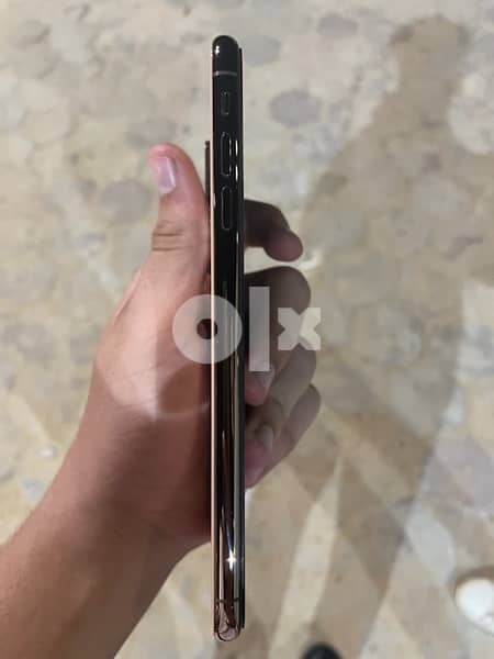 IPHONE XS MAX 1