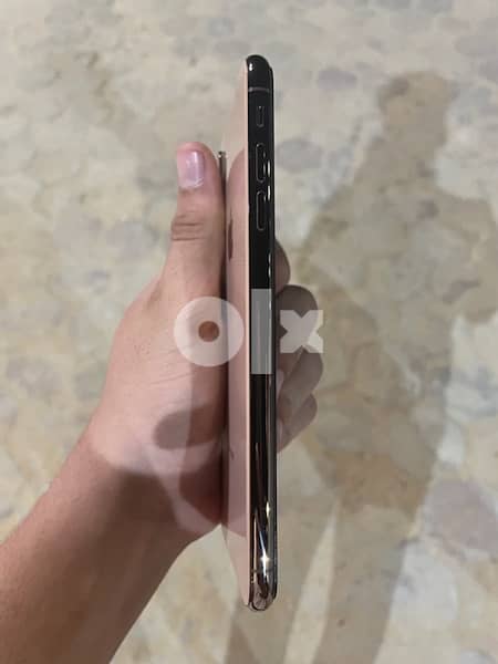 IPHONE XS MAX 4