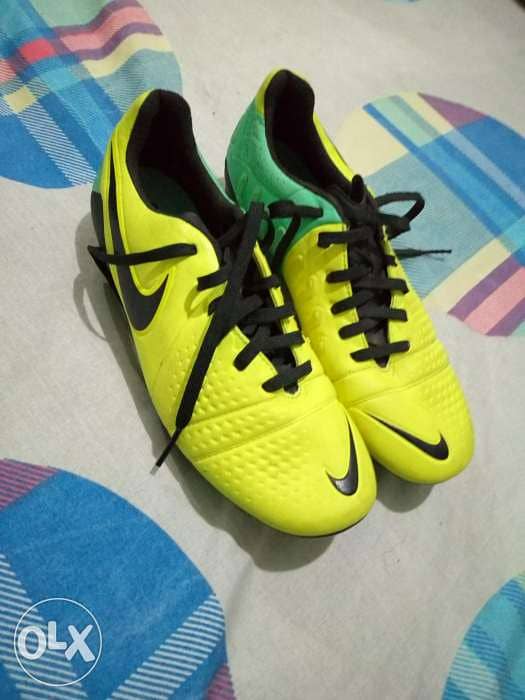 Nike hot sale hypervenom olx