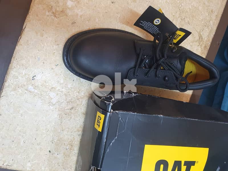 حذاء كات - CAT Safety Shoes-Size 46 2