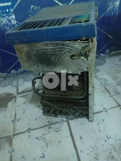 بشتري جميع انواع التكيفات الشغاله والمحروقه بسعر مناسب