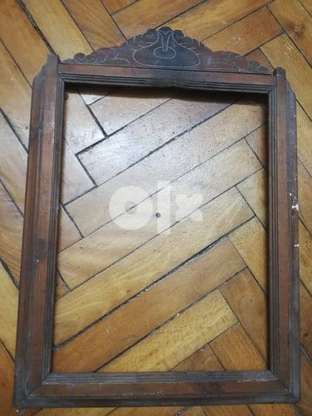 wooden frame برواز خشب قيم جدا 0