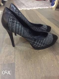 charles and keith original heels جزمة بكعب شارلز اند كيث