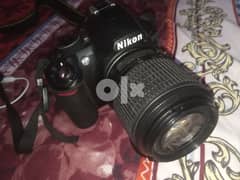 كاميرا Nikon D3100 للبيع 0